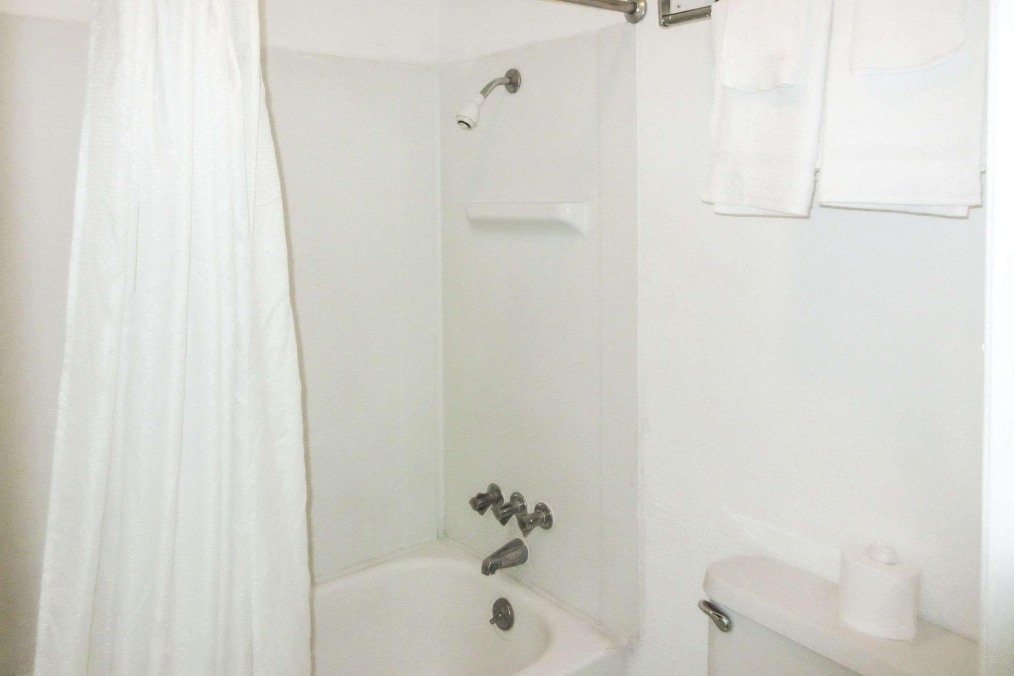 Rodeway Inn Brazil Eksteriør bilde