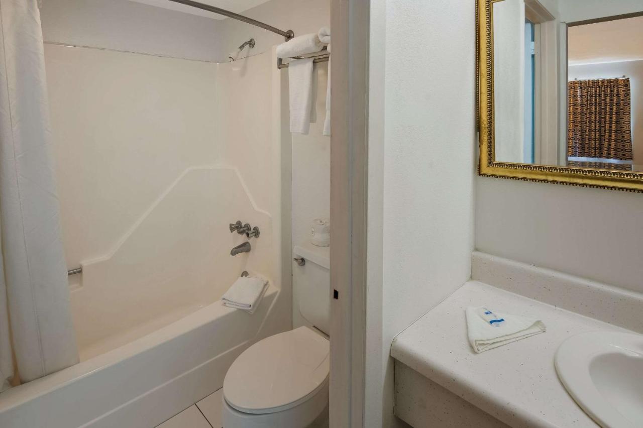 Rodeway Inn Brazil Eksteriør bilde